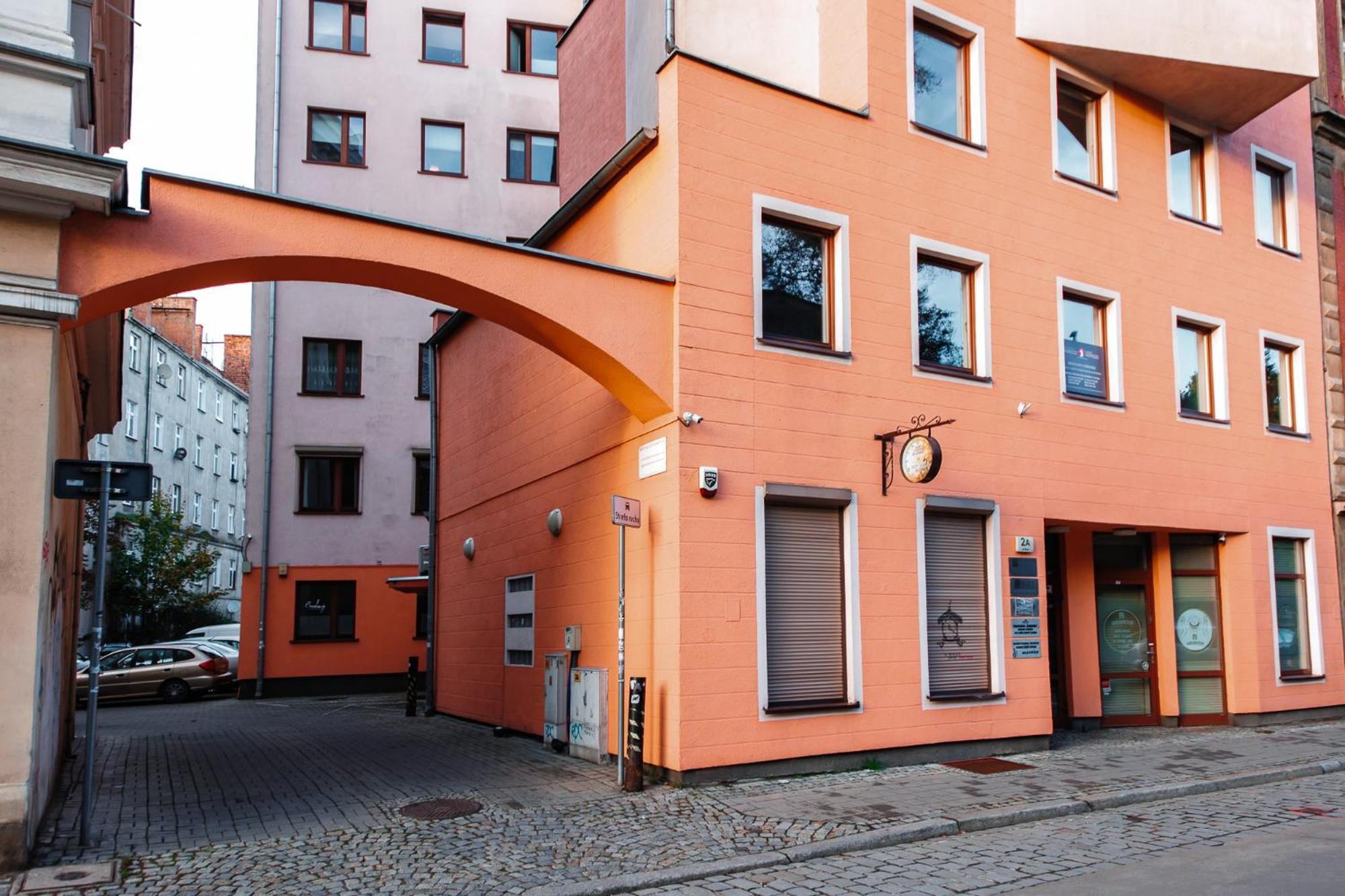 Apartment Aura